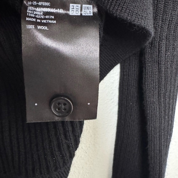 NWT 100% Extra Fine Merino Wool Ribbed Long Sleeve Polo Cardigan Black XL - Picture 11 of 15